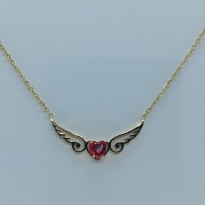 Collier Doré Femme – Pendentif Ailes & Pierre Rouge en Cœur – Élégance Intemporelle